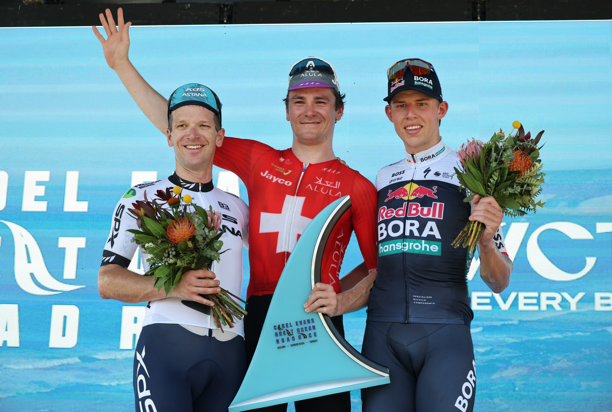 Swiss champion Schmid attacks to emphatic solo victory at Cadel Evans Great  Ocean Road Race – Team Jayco Alula